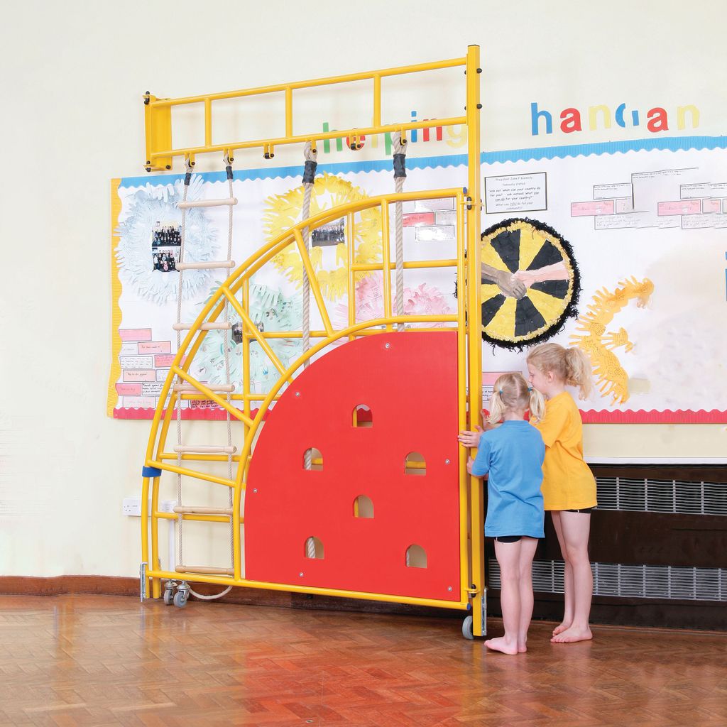 GYM CENTRE CLIMBING FRAME