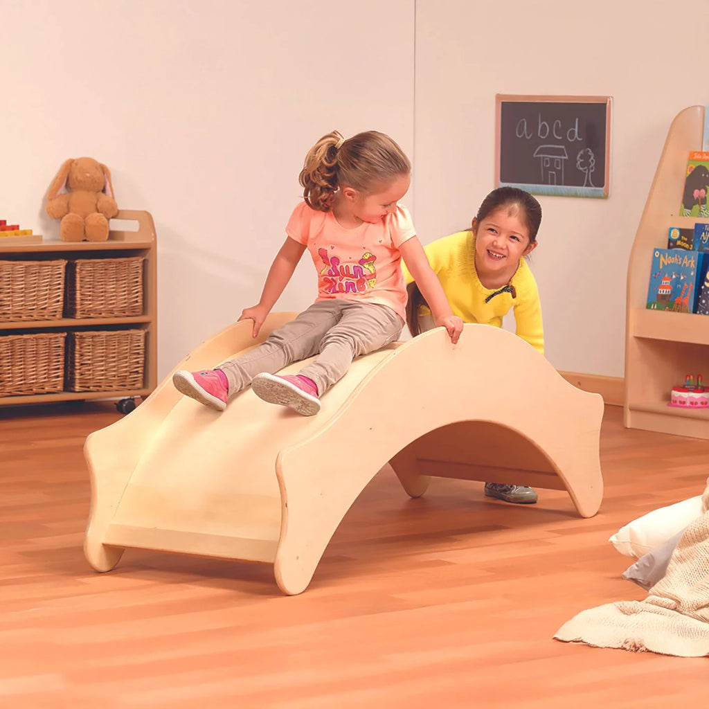 MILLHOUSE 3 IN 1 PLAY UNIT