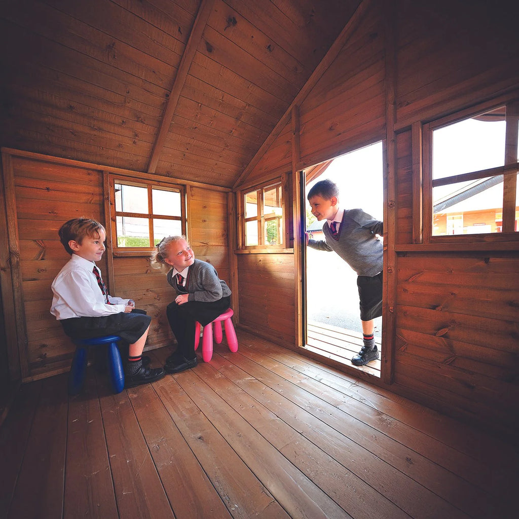 LADYBIRD COTTAGE PLAYHOUSE