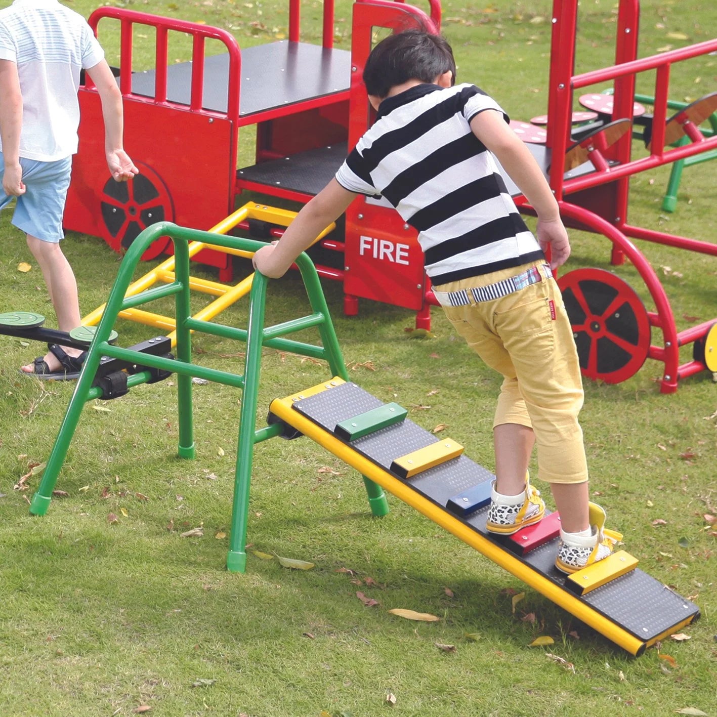 PLAY GYM SET