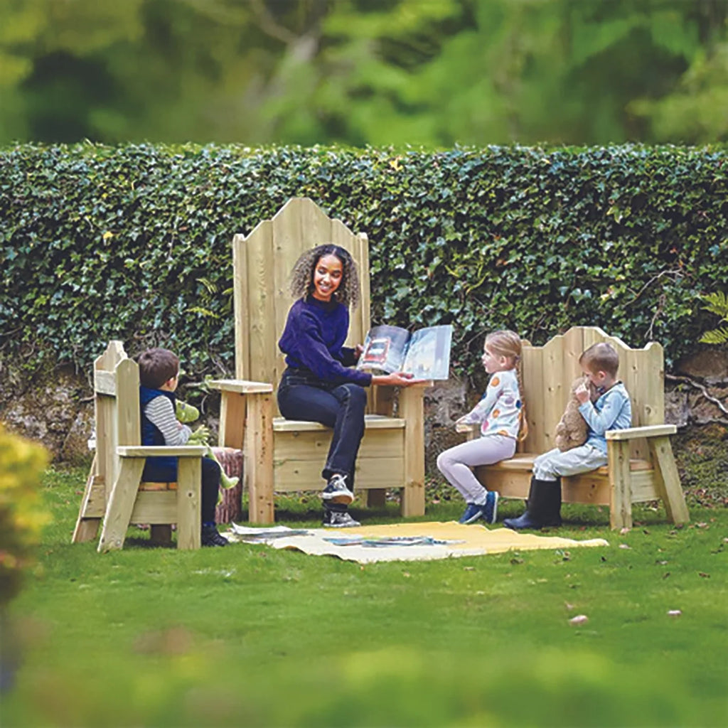 MILLHOUSE STORYTELLING CHAIR