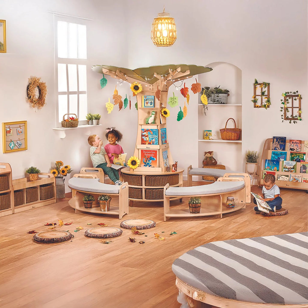 MILLHOUSE THE STORYTELLING TREE SET