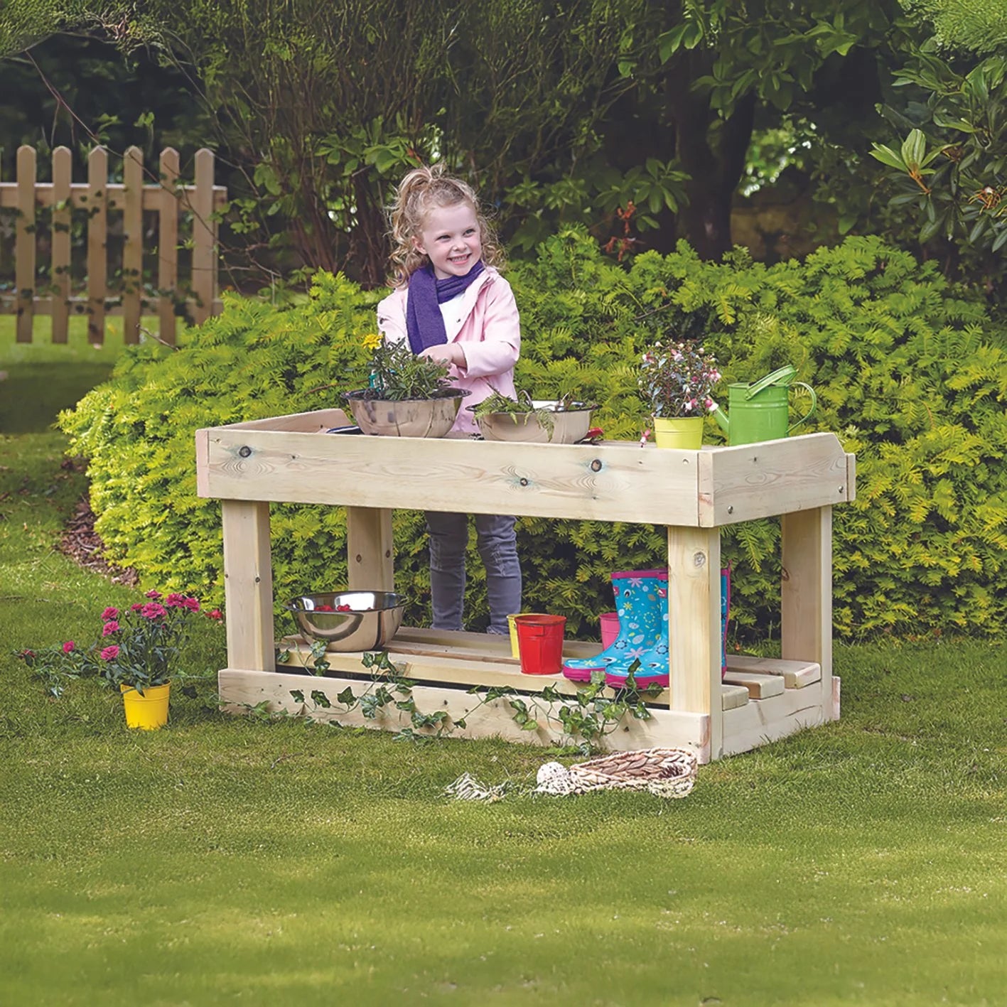 MILLHOUSE WORK BENCH